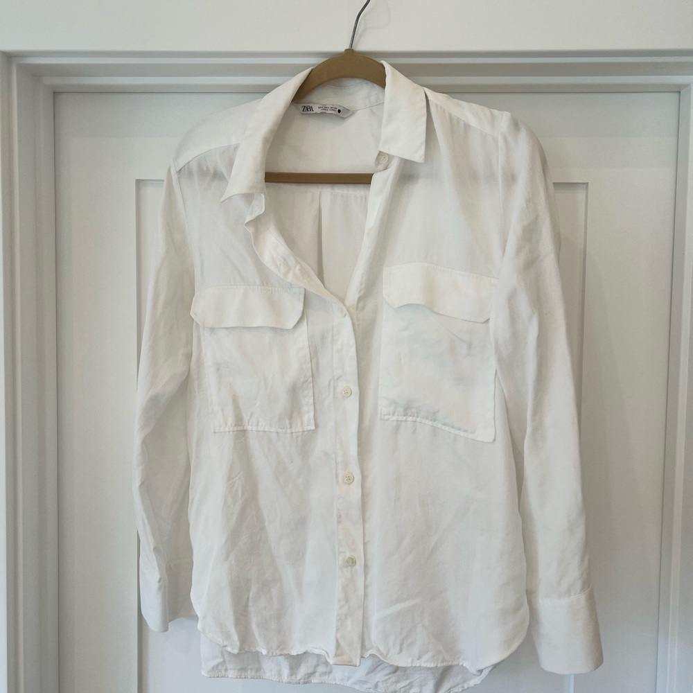 Zara, medium, white button down collard shirt!